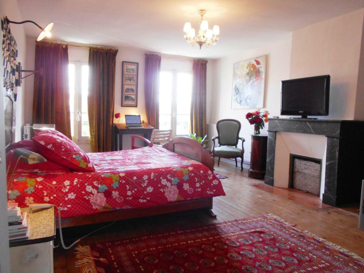 Montauban Chambre D'Hotes Le 77 Exterior foto